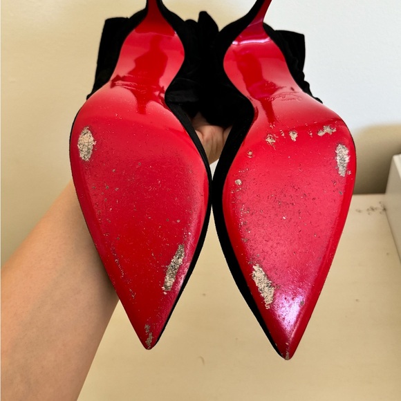 COPY - Christian Louboutin Rabakate Black Suede Pump with Bow - Picture 2 of 12